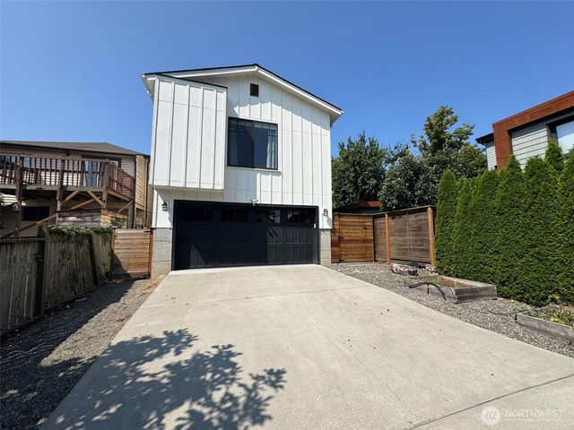 418 20th Avenue, Seattle, WA 98122