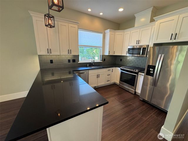 418 20th Avenue, Seattle, WA 98122