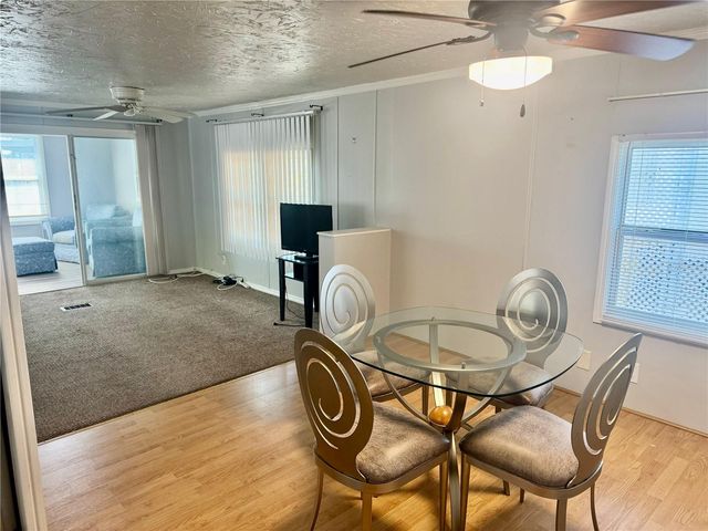 7901 N 40TH AVENUE N 21, St Petersburg, FL 33709