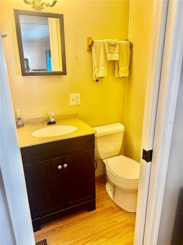 7901 N 40TH AVENUE N 21, St Petersburg, FL 33709