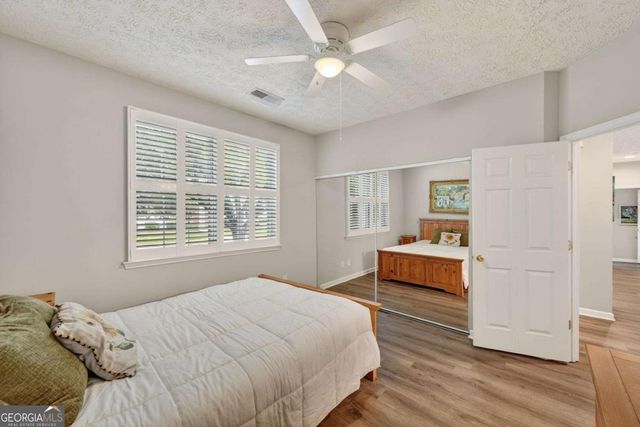 111 W Oaks Court, Woodstock, GA 30188