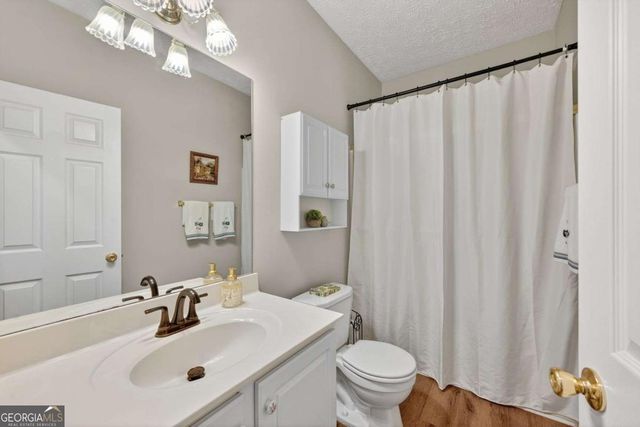 111 W Oaks Court, Woodstock, GA 30188