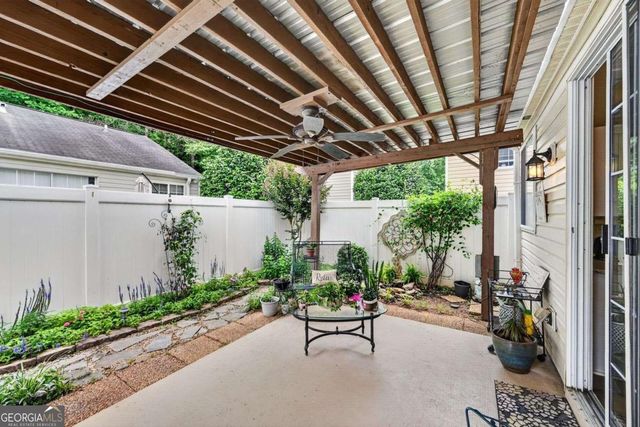 111 W Oaks Court, Woodstock, GA 30188