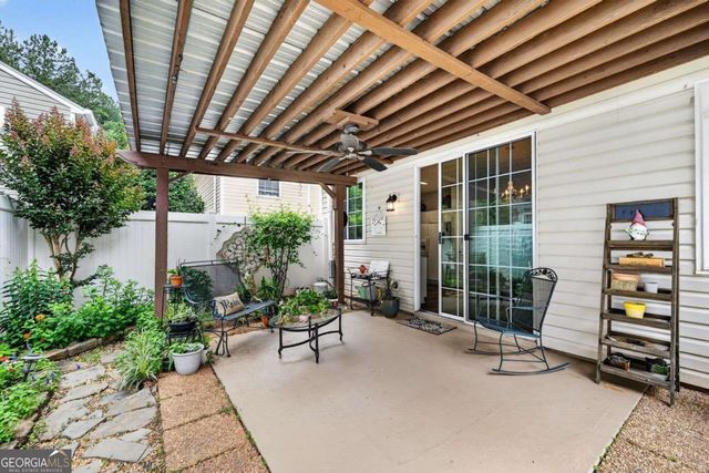 111 W Oaks Court, Woodstock, GA 30188