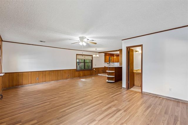 2717 SW 64th Street, Oklahoma City, OK 73159