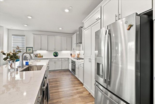 8289 Evans Tree Dr, Roseville, CA 95747
