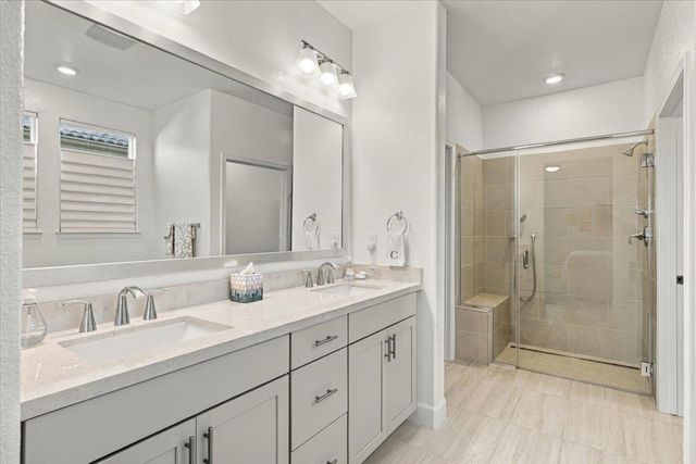 8289 Evans Tree Dr, Roseville, CA 95747