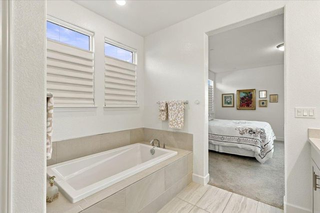 8289 Evans Tree Dr, Roseville, CA 95747