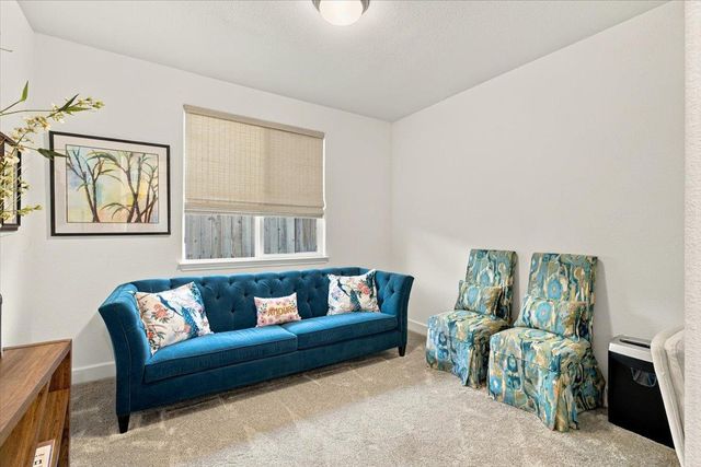 8289 Evans Tree Dr, Roseville, CA 95747