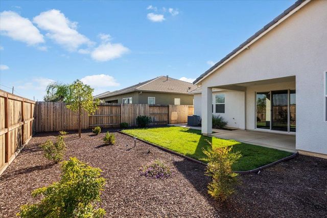 8289 Evans Tree Dr, Roseville, CA 95747
