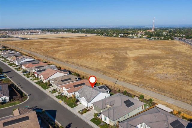 8289 Evans Tree Dr, Roseville, CA 95747