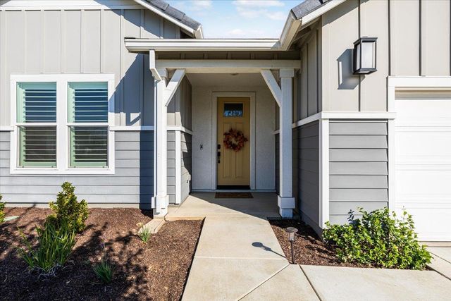 8289 Evans Tree Dr, Roseville, CA 95747