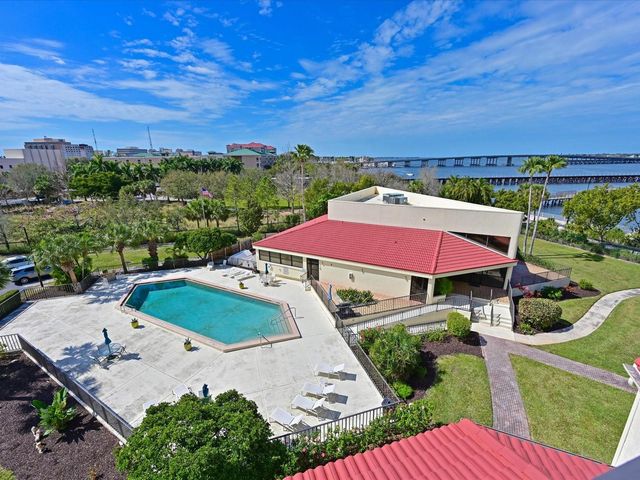 204 3RD STREET W 405, Bradenton, FL 34205