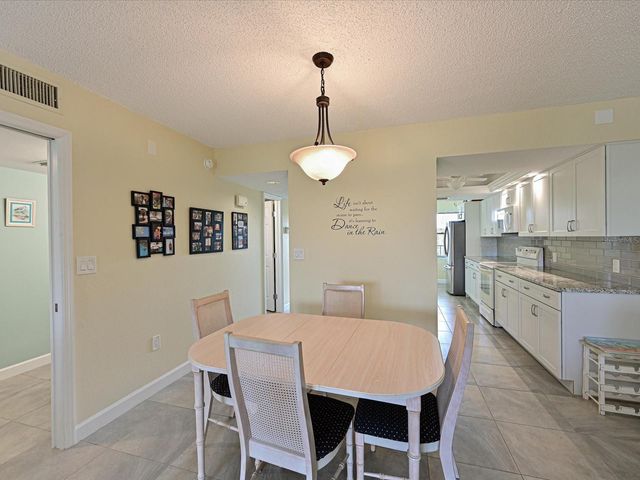 204 3RD STREET W 405, Bradenton, FL 34205