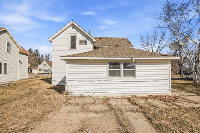 110 1st Street SW, Melrose, MN 56352