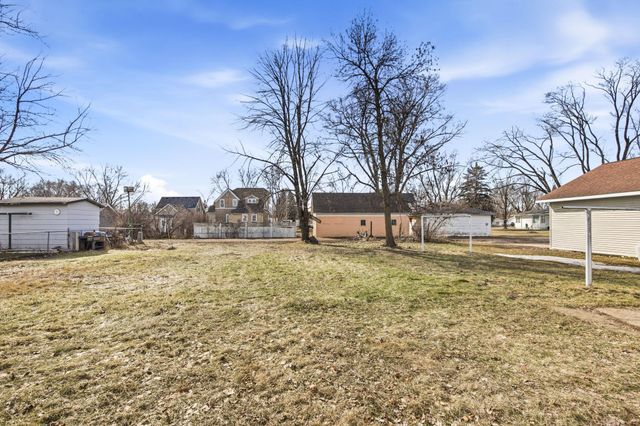 110 1st Street SW, Melrose, MN 56352