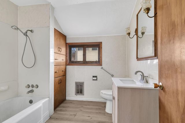 110 1st Street SW, Melrose, MN 56352