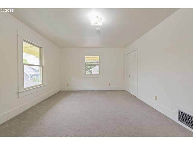 5727 N HAIGHT Ave, Portland, OR 97217