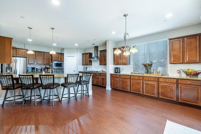 1047 Maine Avenue, Clovis, CA 93619