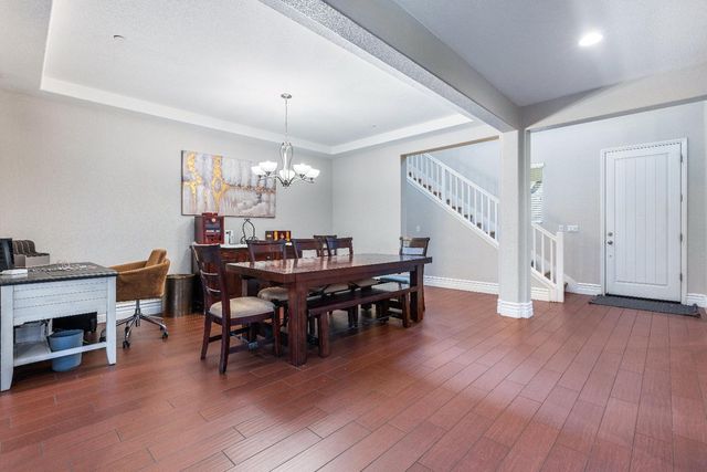 1047 Maine Avenue, Clovis, CA 93619