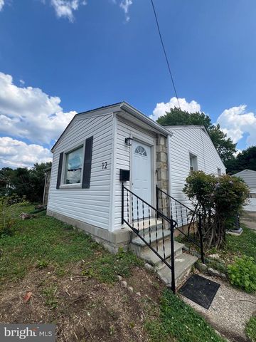 12 COLLINS LN, Maple Shade, NJ 08052