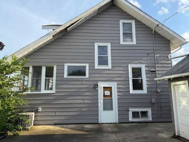 1712 70th STREET, Kenosha, WI 53143