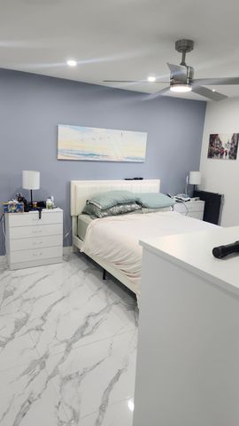 532 Briarwood Circle 2-48, Hollywood, FL 33024