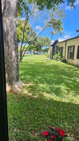 532 Briarwood Circle 2-48, Hollywood, FL 33024