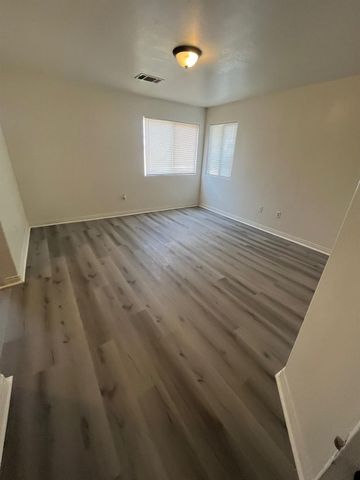 126 Clyde, Bakersfield, CA 93307