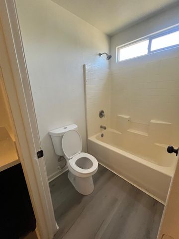 126 Clyde, Bakersfield, CA 93307