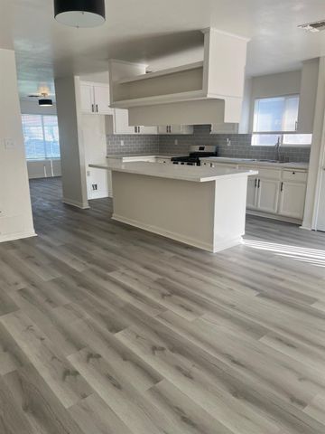 126 Clyde, Bakersfield, CA 93307