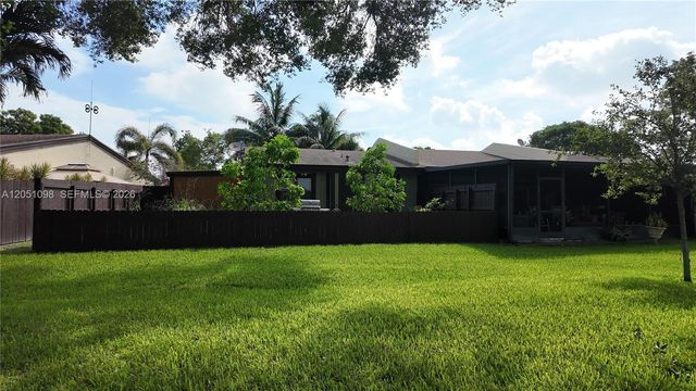 2070 Sweet Gum Avenue, Pembroke Pines, FL 33026