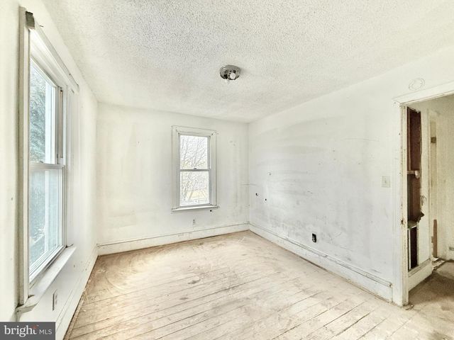 712 3RD ST N, Millville, NJ 08332