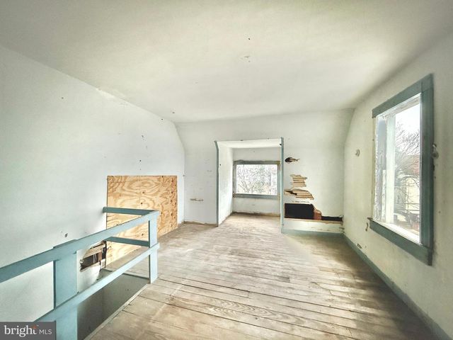 712 3RD ST N, Millville, NJ 08332