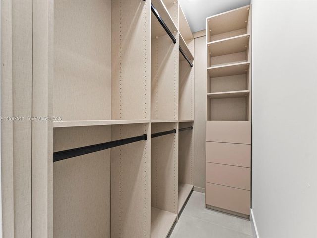 610 NE 164th Ter, North Miami Beach, FL 33162