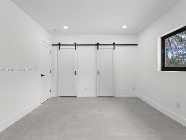 610 NE 164th Ter, North Miami Beach, FL 33162