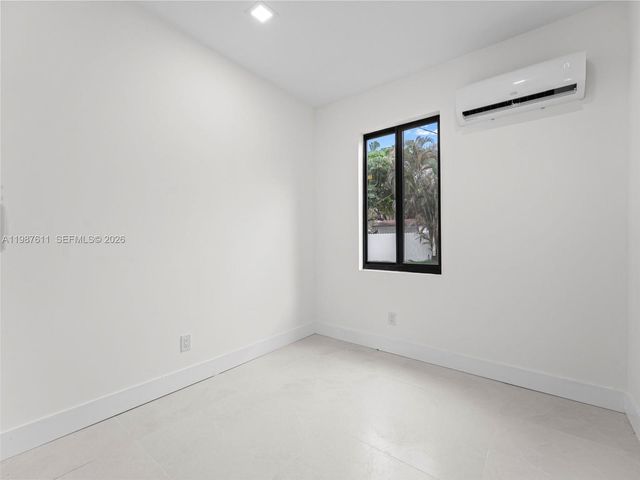 610 NE 164th Ter, North Miami Beach, FL 33162