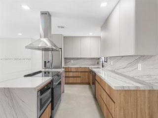 610 NE 164th Ter, North Miami Beach, FL 33162