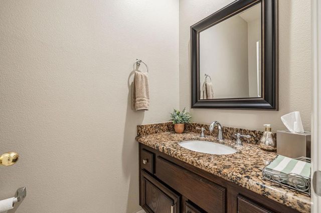 47870 Rosemary Street, La Quinta, CA 92253