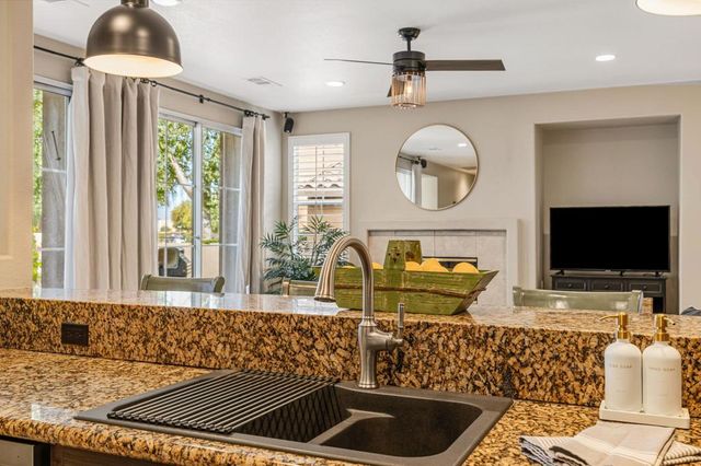 47870 Rosemary Street, La Quinta, CA 92253