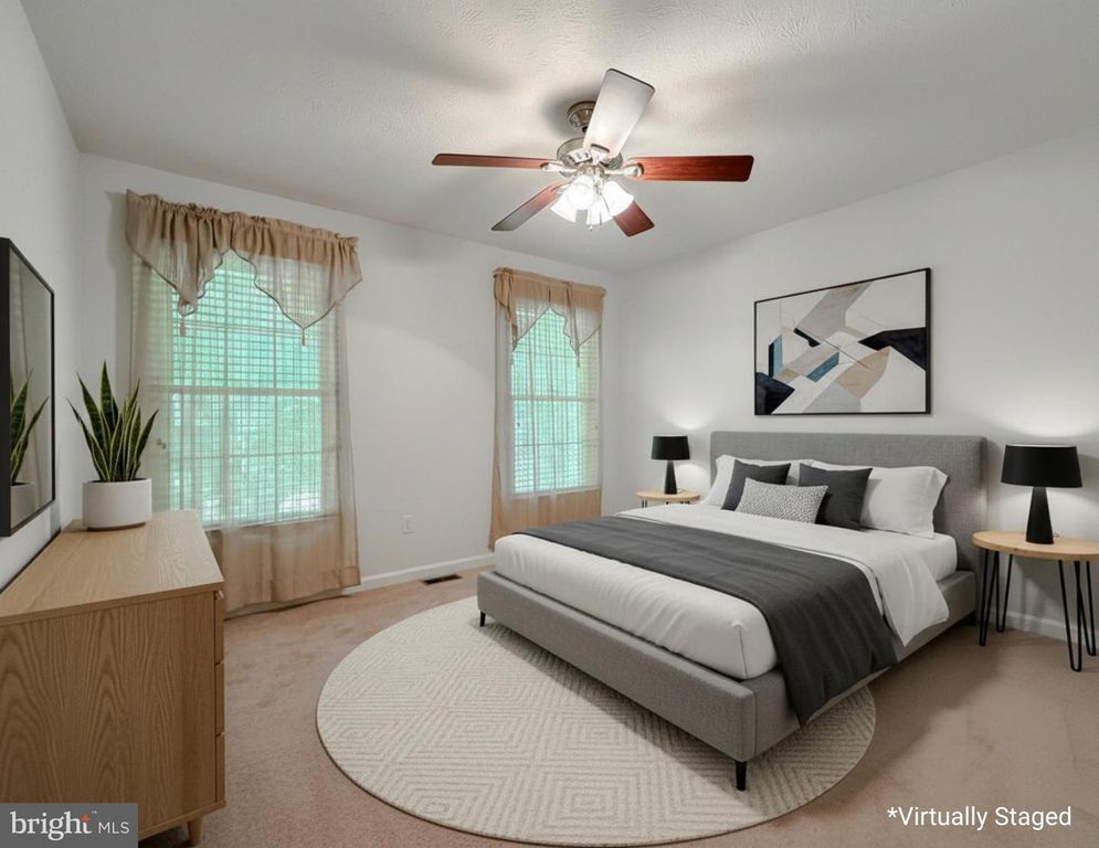 Image 10 of property listing at 43902 YELLOW WOOD WAY, California, MD 20619