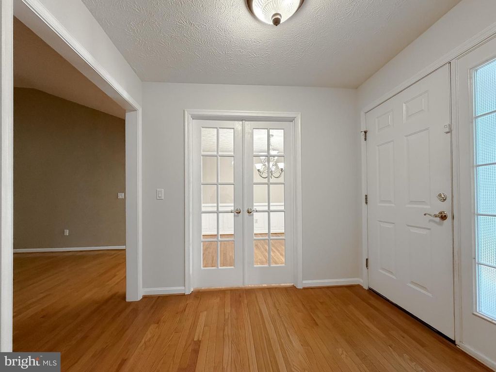 Image 16 of property listing at 43902 YELLOW WOOD WAY, California, MD 20619