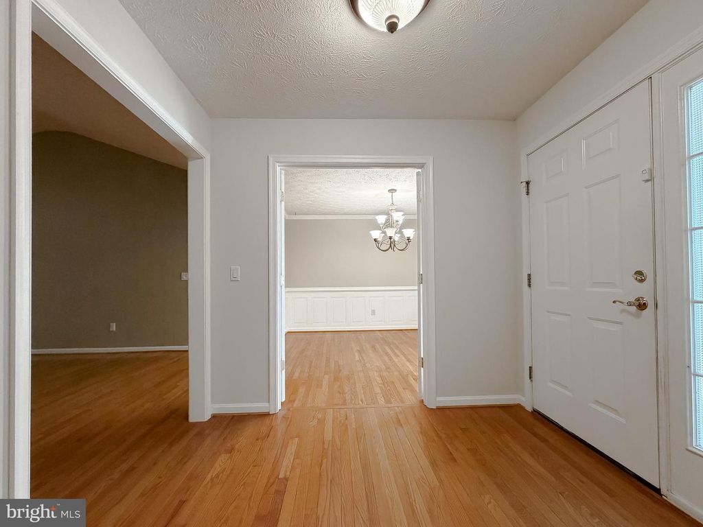 Image 17 of property listing at 43902 YELLOW WOOD WAY, California, MD 20619