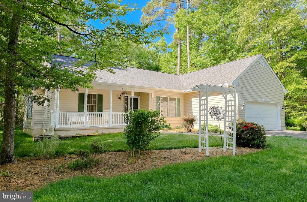 Image 2 of property listing at 43902 YELLOW WOOD WAY, California, MD 20619