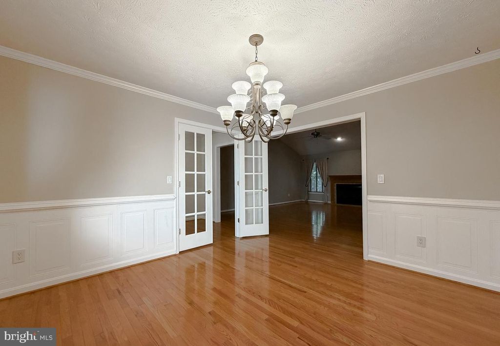 Image 20 of property listing at 43902 YELLOW WOOD WAY, California, MD 20619