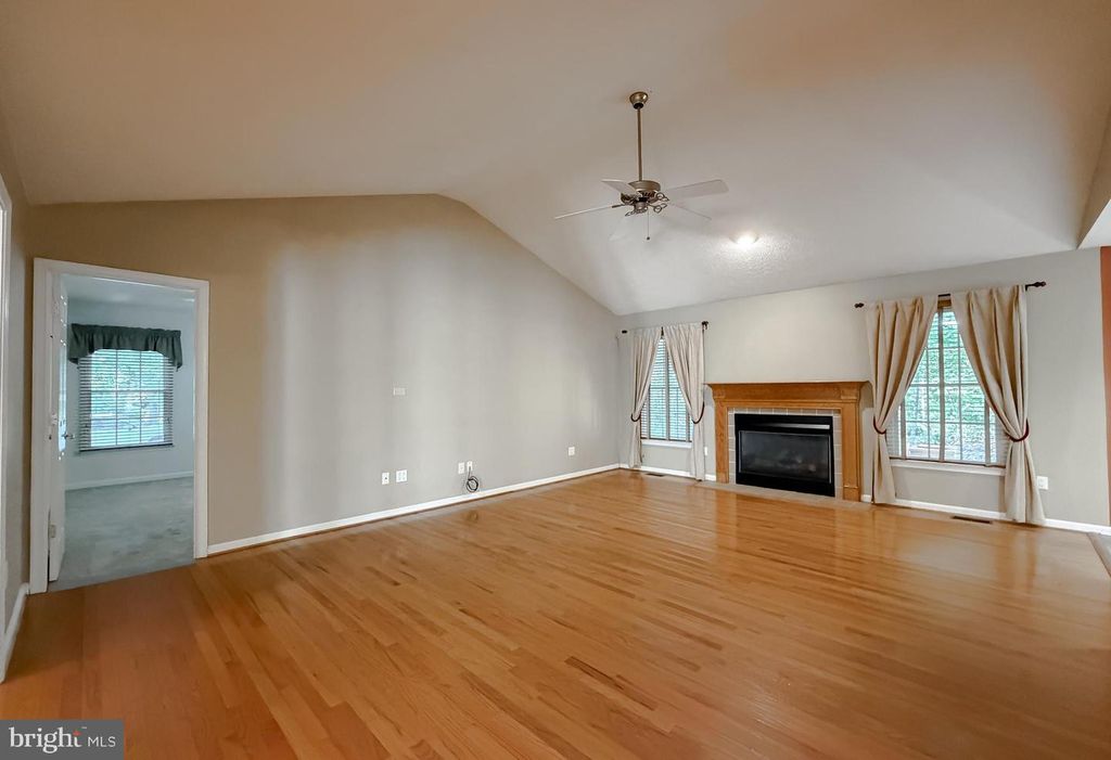 Image 22 of property listing at 43902 YELLOW WOOD WAY, California, MD 20619