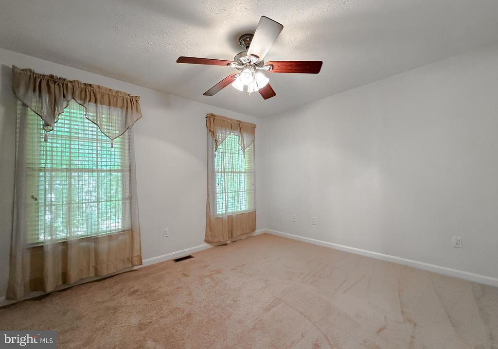 Image 44 of property listing at 43902 YELLOW WOOD WAY, California, MD 20619