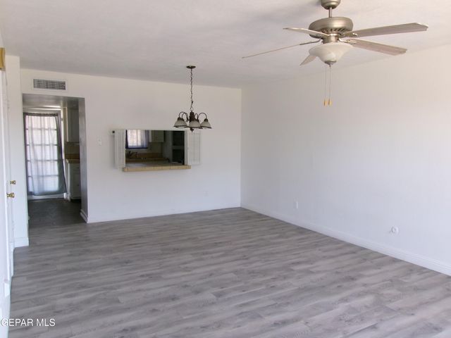 6700 ESCONDIDO Drive, F4, El Paso, TX 79912