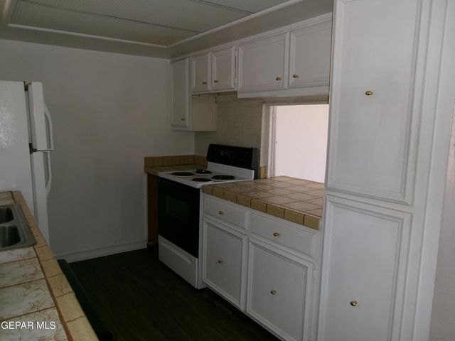 6700 ESCONDIDO Drive, F4, El Paso, TX 79912