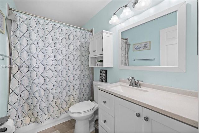 15385 SW 51st St, Davie, FL 33331